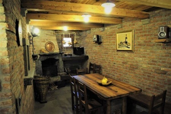 Taverna 10